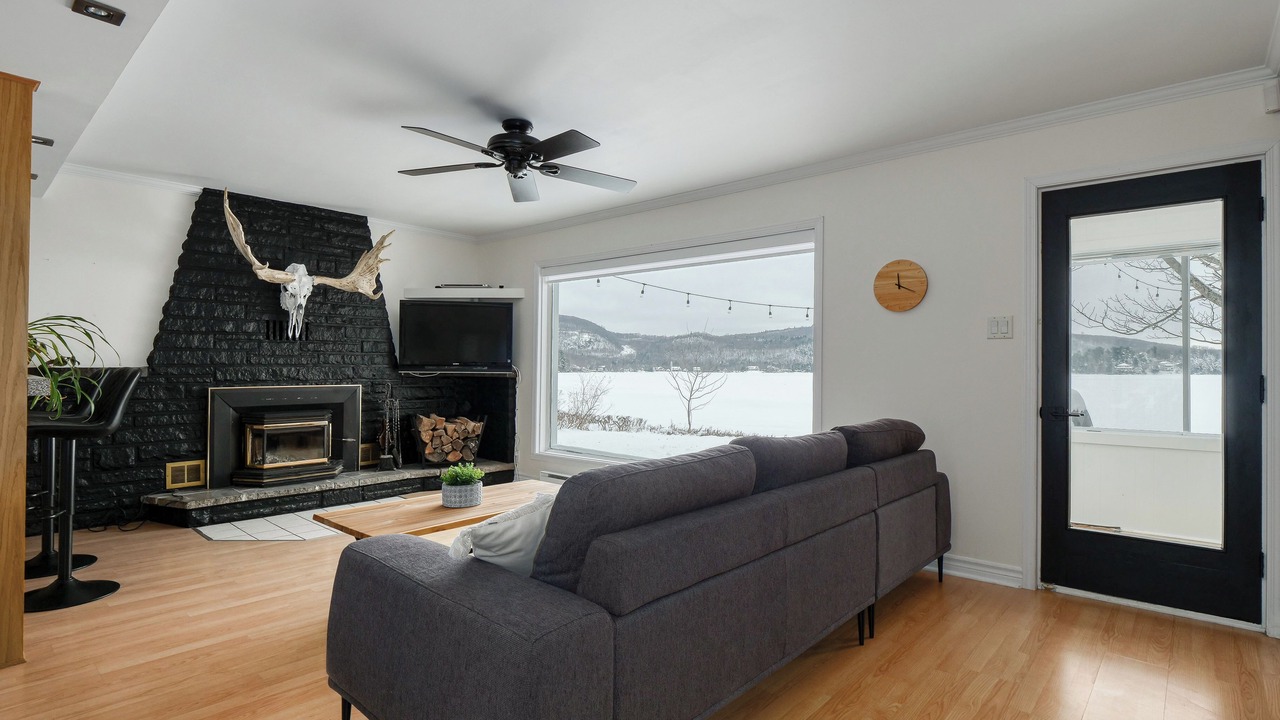 Photo of Livingroom in Saint-Jean-de-Matha
