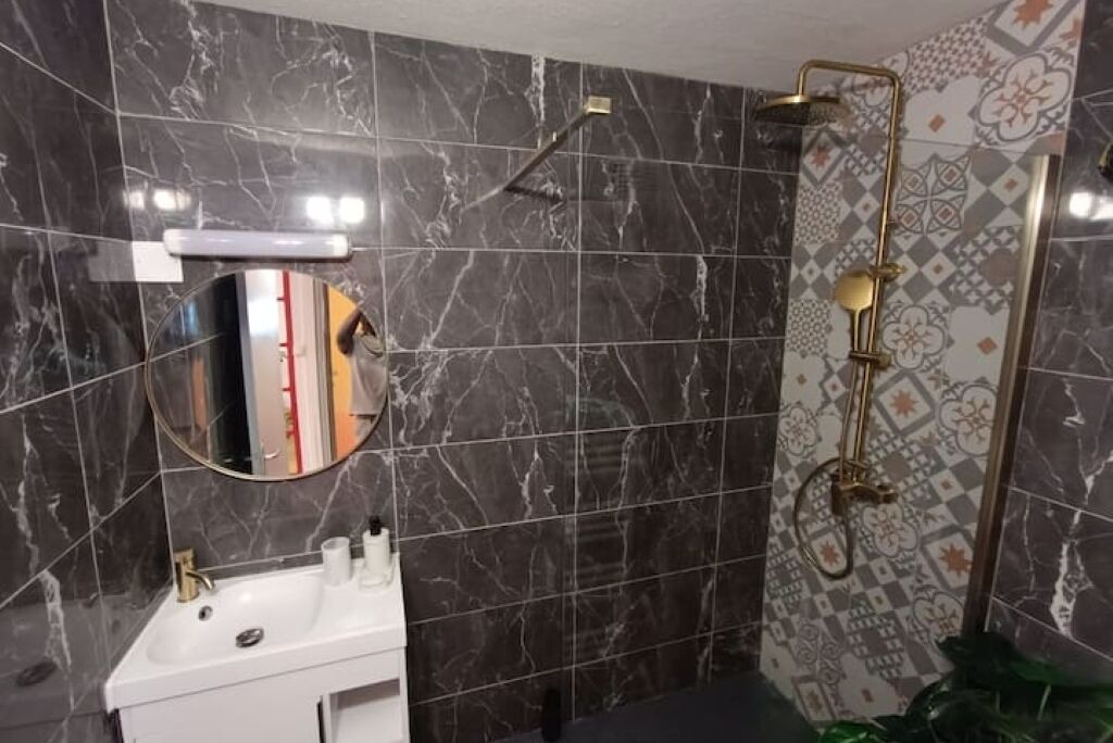 Photo of Bathroom in Bagnols-sur-Ceze