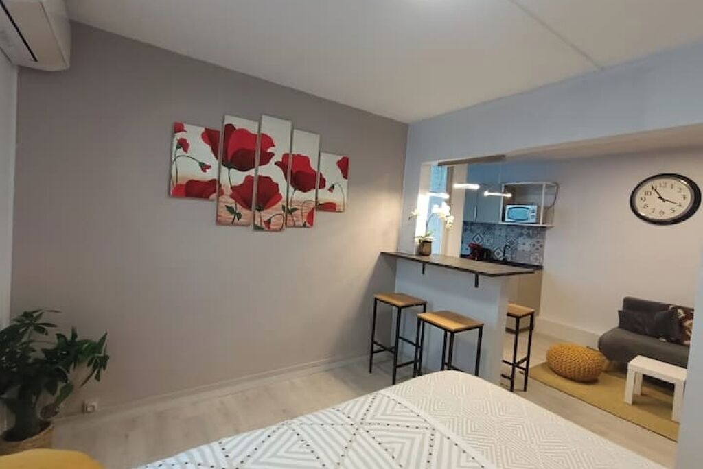 Photo of Bedroom in Bagnols-sur-Ceze
