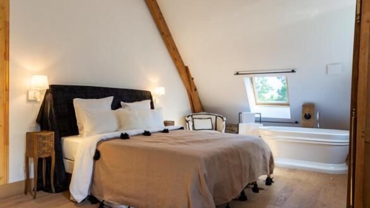 Photo of Bedroom in Dol-de-Bretagne