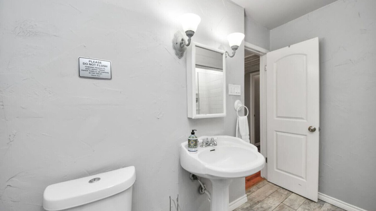 Photo of Bathroom in Spring