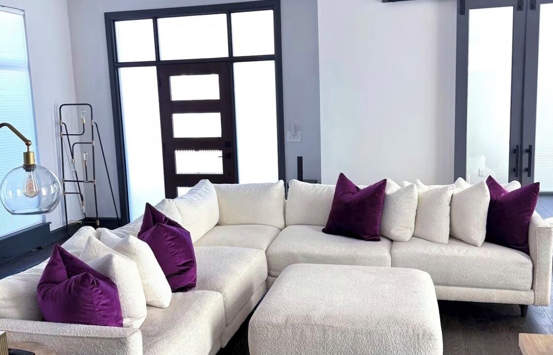 Photo of Livingroom in Broken Arrow