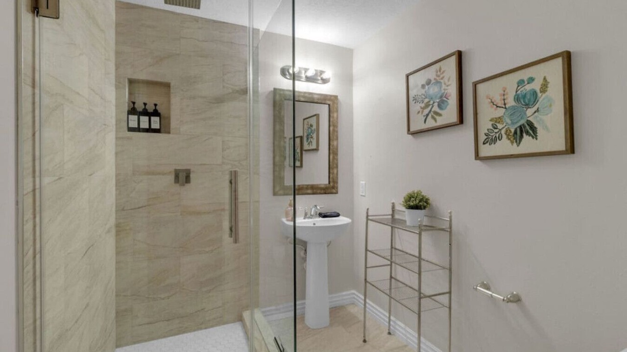 Photo of Bathroom in Spring