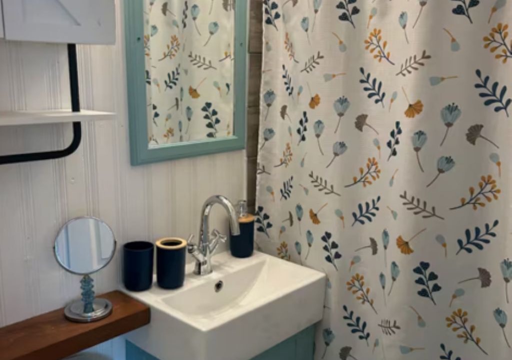 Photo of Bathroom in Entrelacs