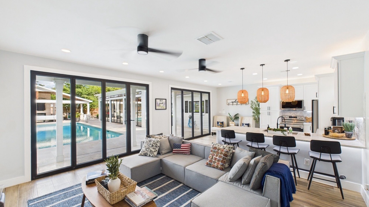 Photo of Livingroom in Houston