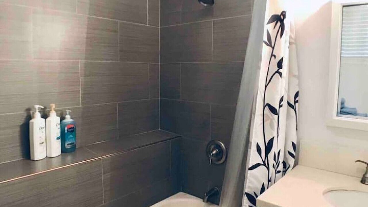 Photo of Bathroom in Kaimuki