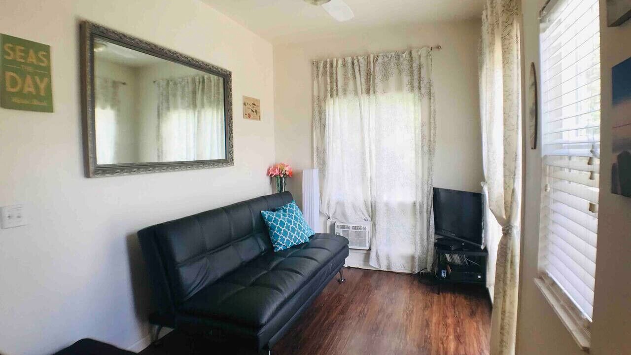 Photo of Livingroom in Kaimuki