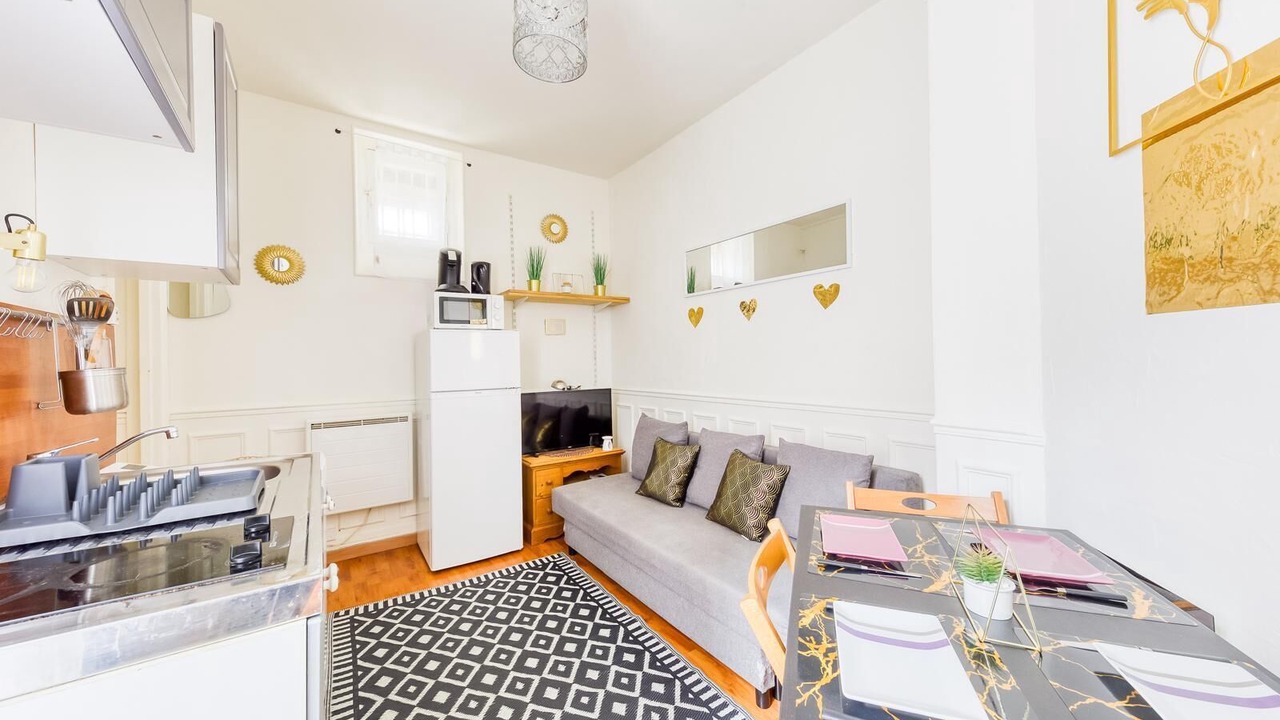 Photo of Livingroom in Clichy