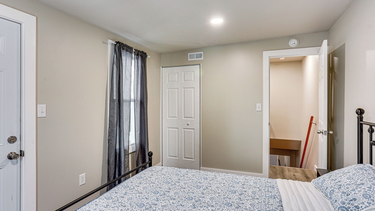 Photo of Bedroom in Lemoyne