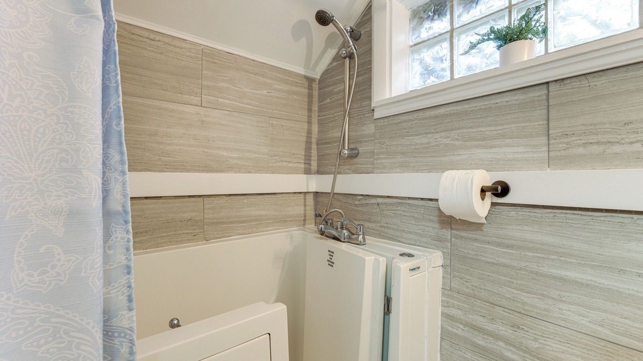 Photo of Bathroom in Glen Allen