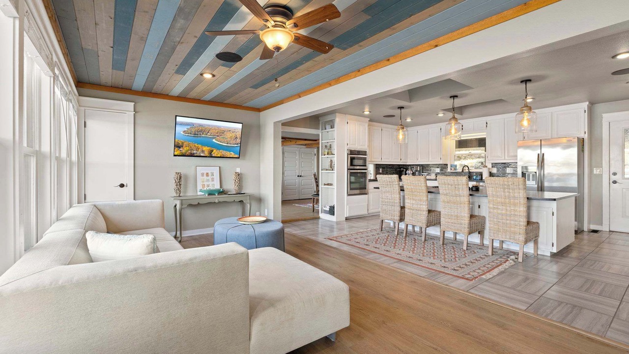 Photo of Livingroom in Rogers