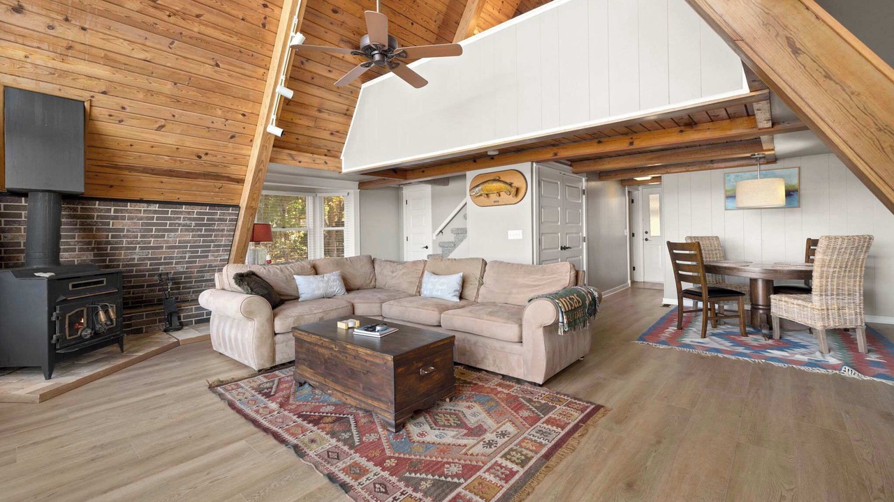 Photo of Livingroom in Rogers