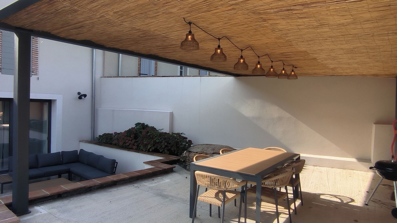 Photo of Outdoor in Lagrave