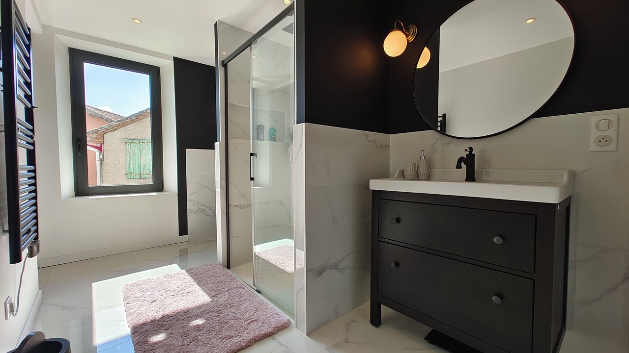 Photo of Bathroom in Lagrave