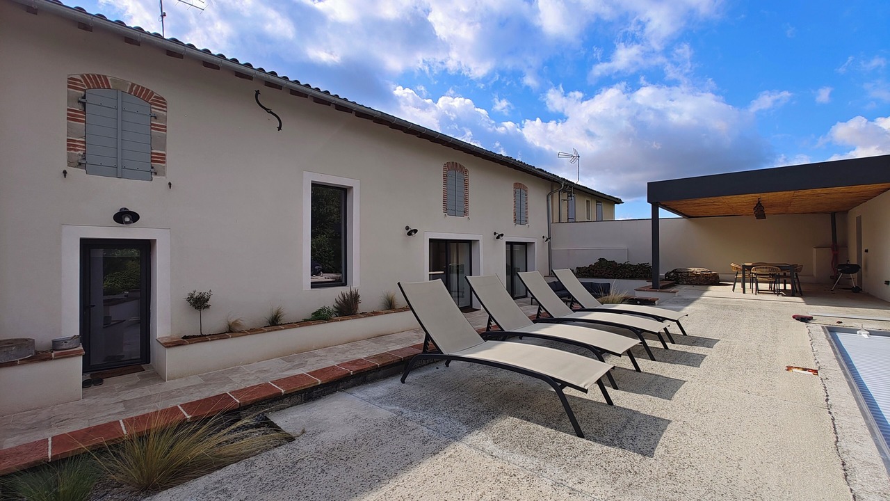 Photo of Outdoor in Lagrave