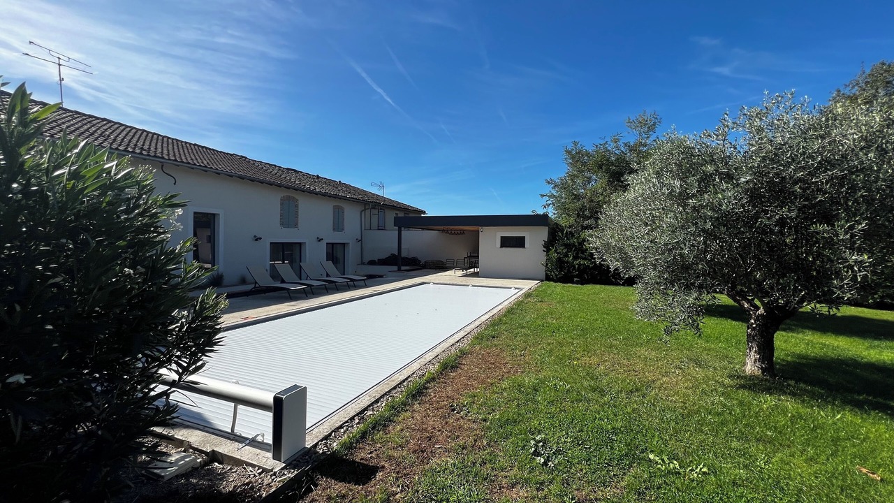 Photo of Outdoor in Lagrave