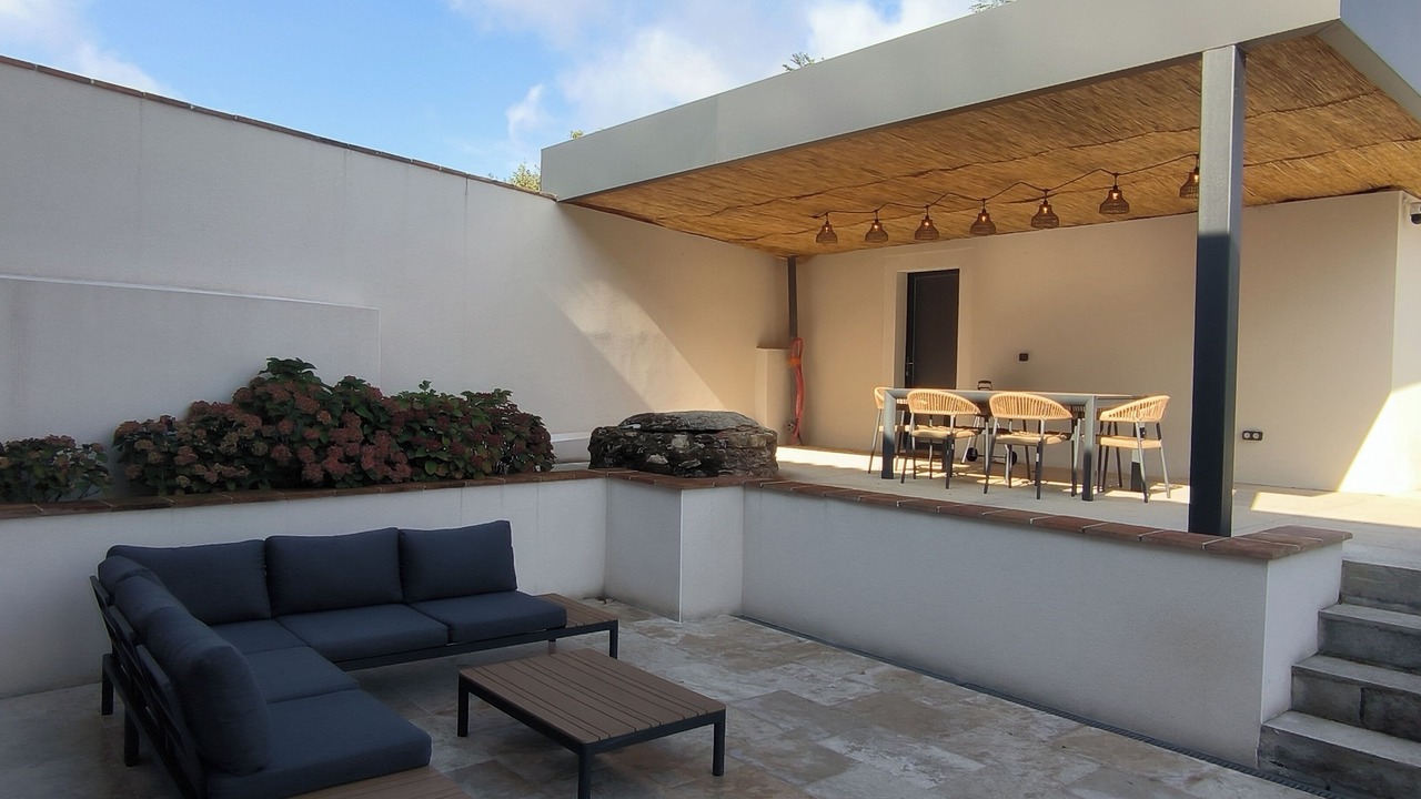 Photo of Outdoor in Lagrave