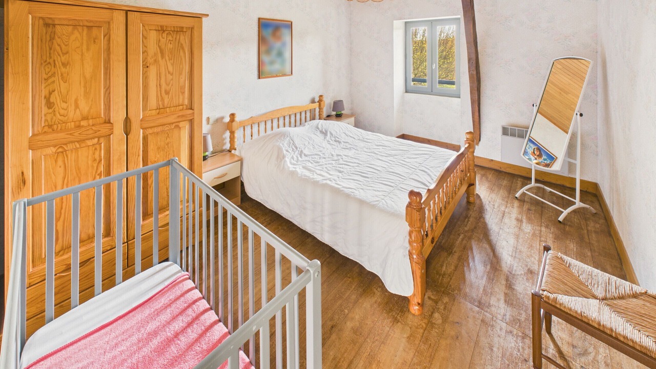 Photo of Bedroom in Saint-Crepin-et-Carlucet