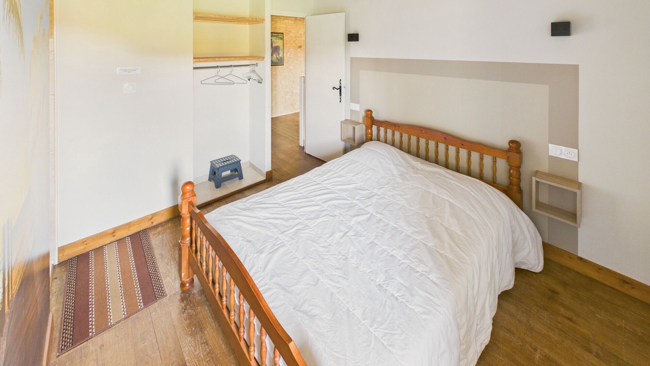 Photo of Bedroom in Saint-Crepin-et-Carlucet