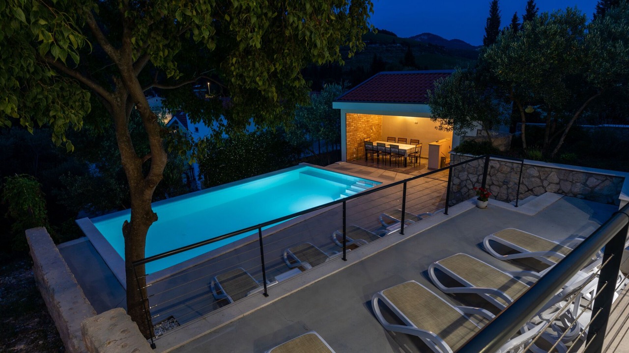 Photo of Outdoor in Kremena