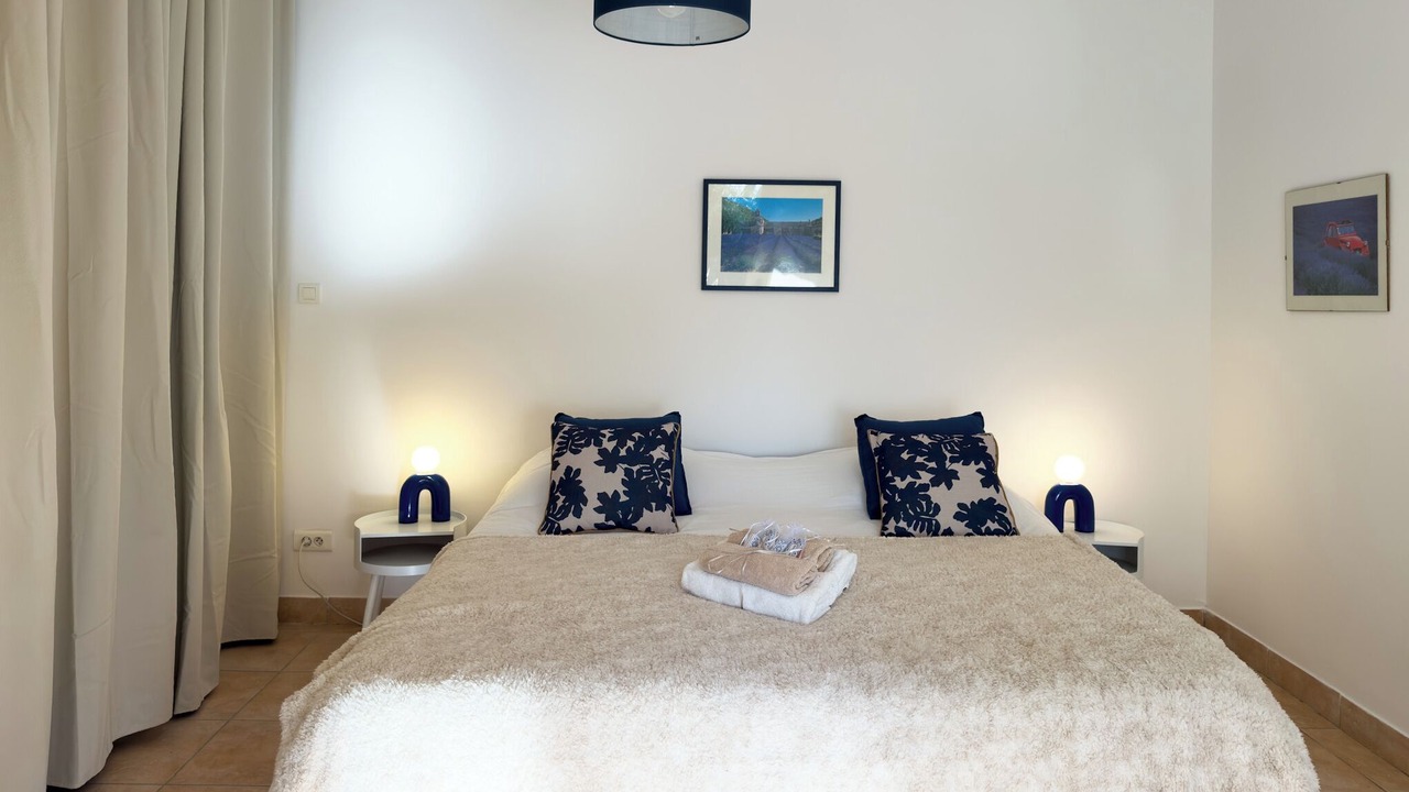 Photo of Bedroom in Uchaux