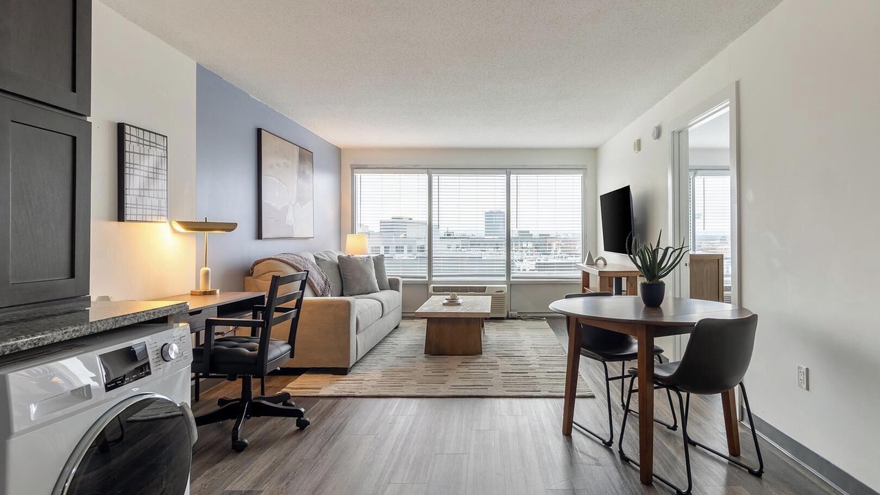 Photo of Others in Downtown Hartford