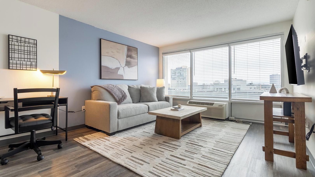 Photo of Livingroom in Downtown Hartford