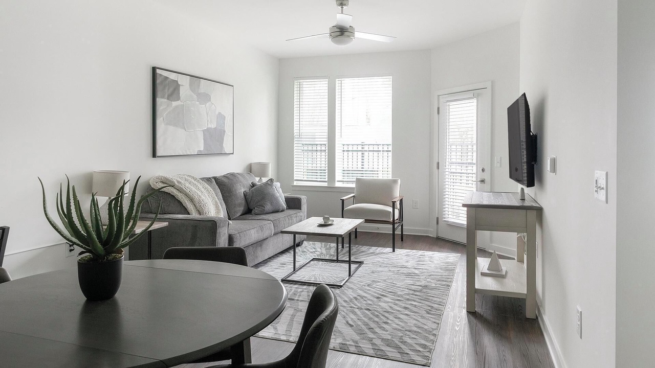 Photo of Livingroom in Southeast Raleigh