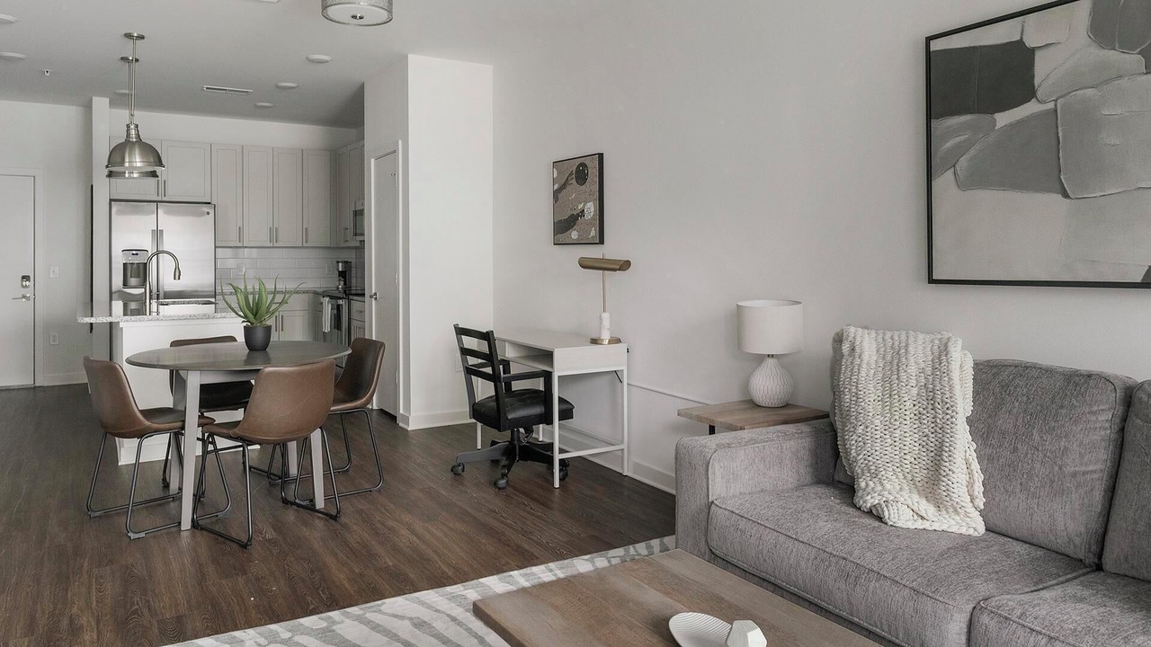 Photo of Livingroom in Southeast Raleigh
