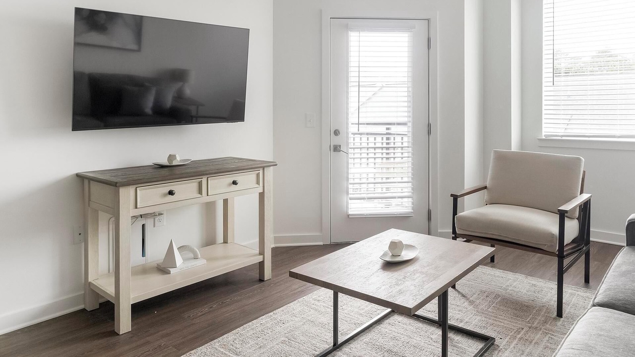 Photo of Livingroom in Southeast Raleigh