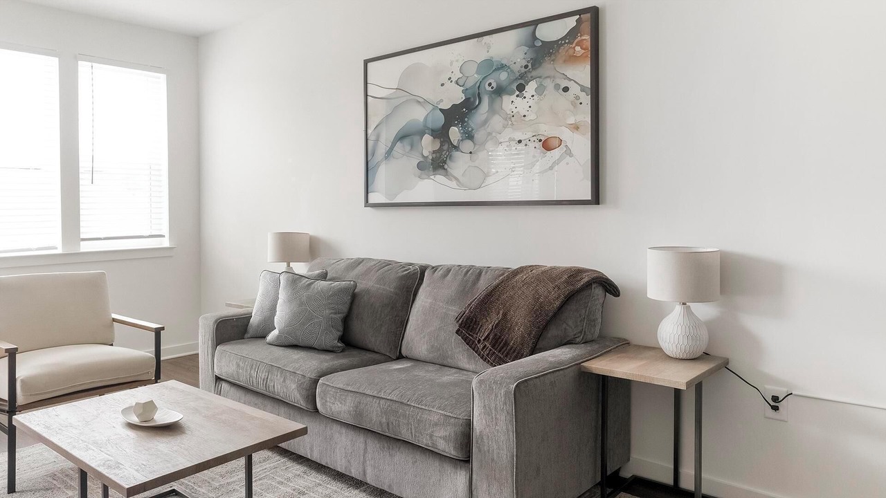 Photo of Livingroom in Southeast Raleigh
