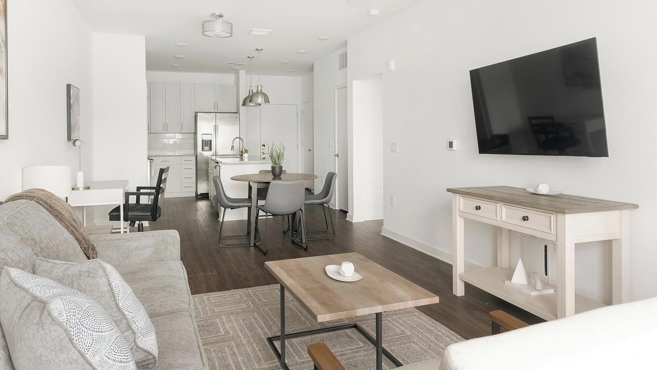 Photo of Livingroom in Southeast Raleigh
