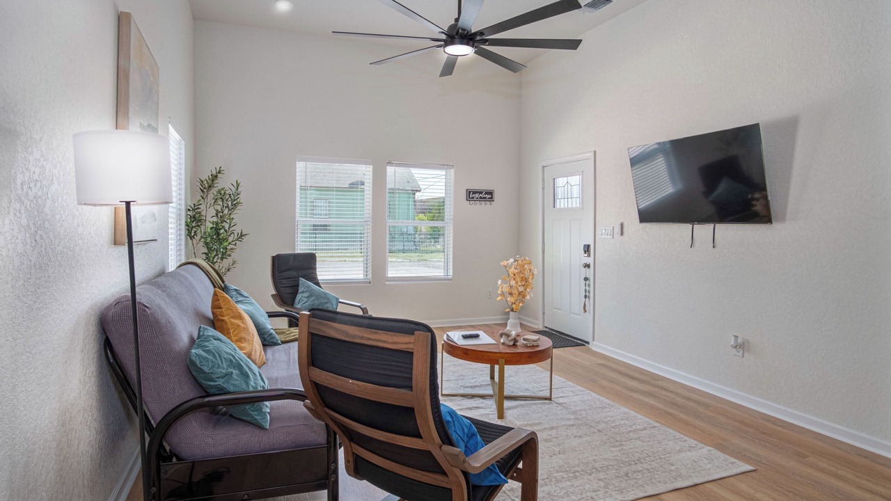Photo of Livingroom in Denver Heights