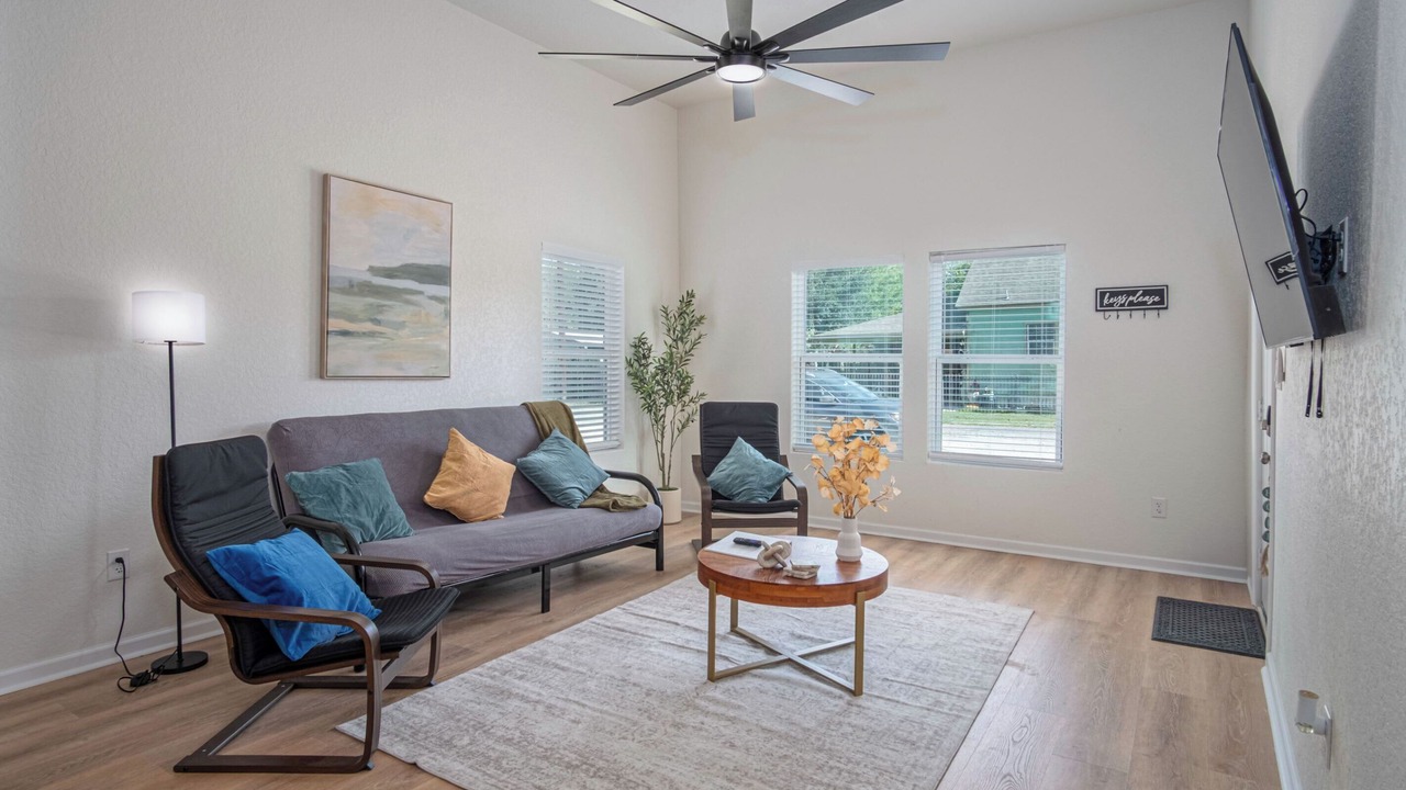 Photo of Livingroom in Denver Heights