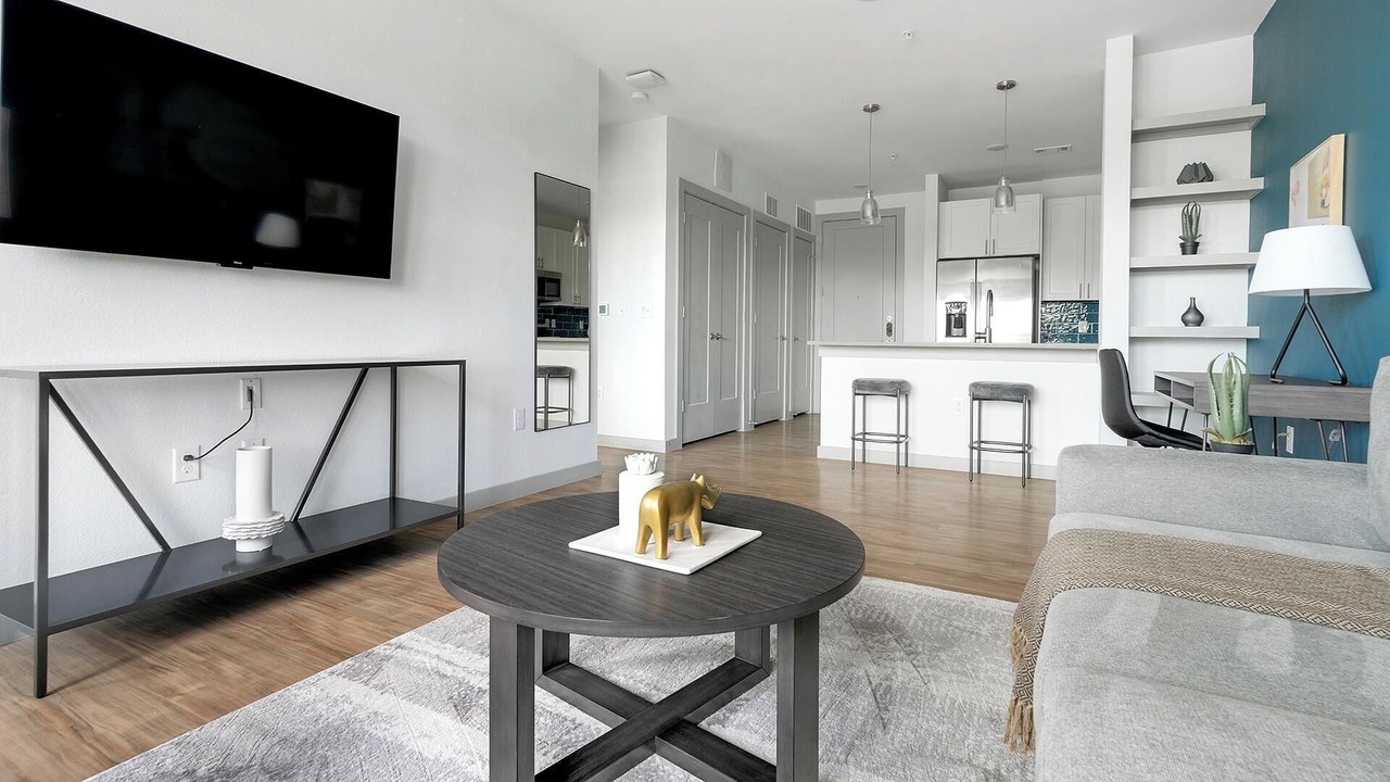 Photo of Livingroom in MLK