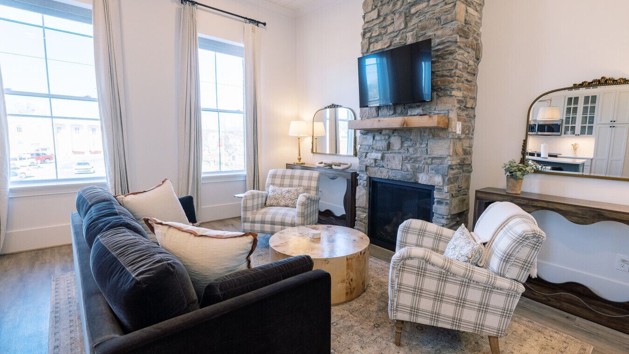 Photo of Livingroom in Jacksonville