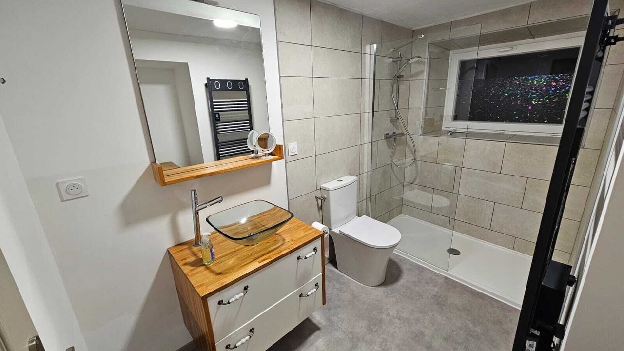 Photo of Bathroom in Pelousey