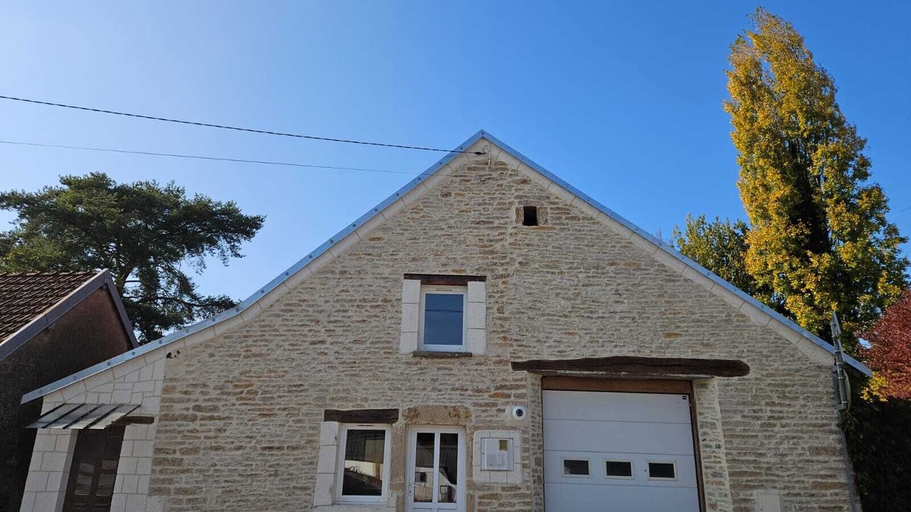 Photo of Outdoor in Pelousey