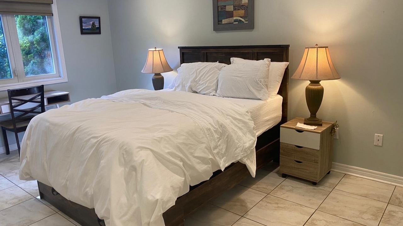 Photo of Bedroom in Sarnia