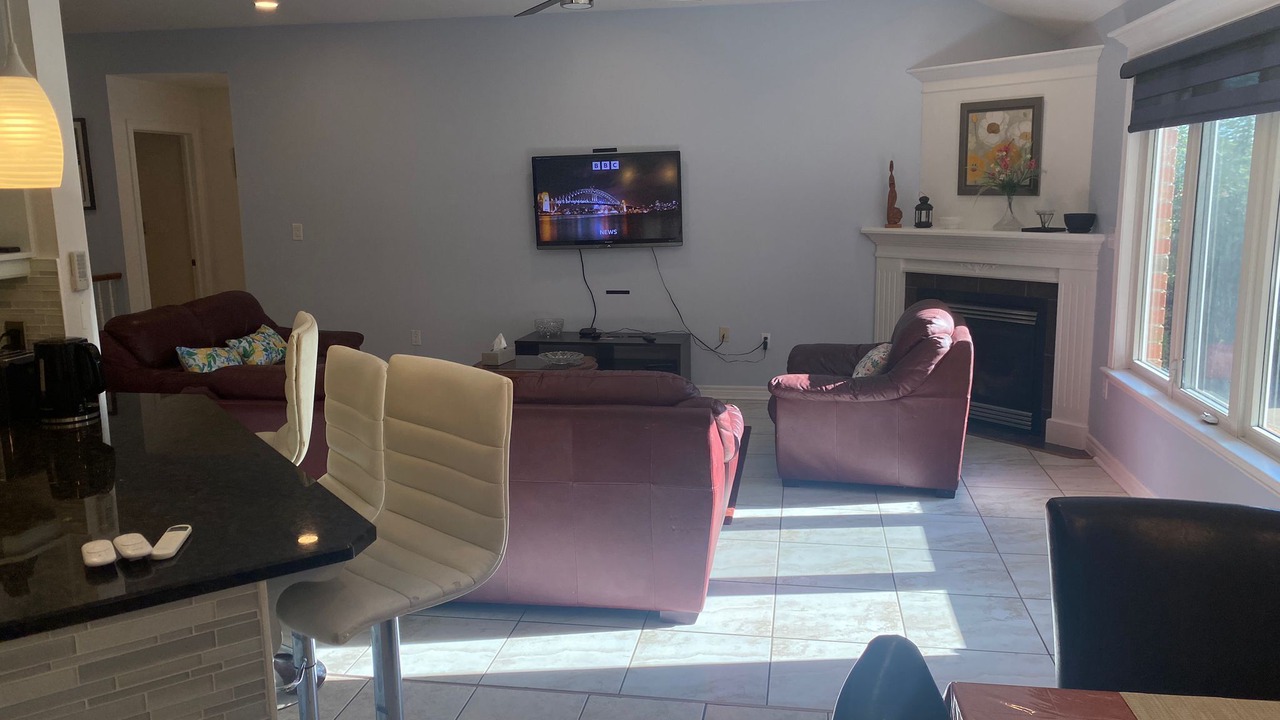 Photo of Livingroom in Sarnia
