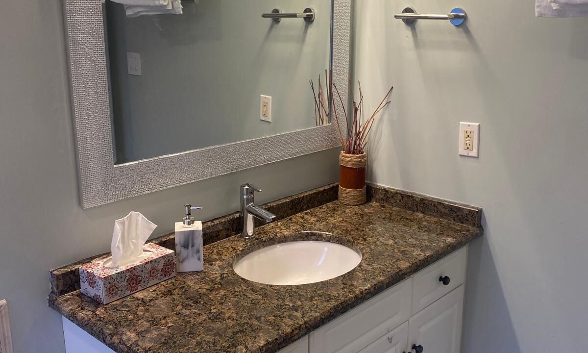 Photo of Bathroom in Sarnia