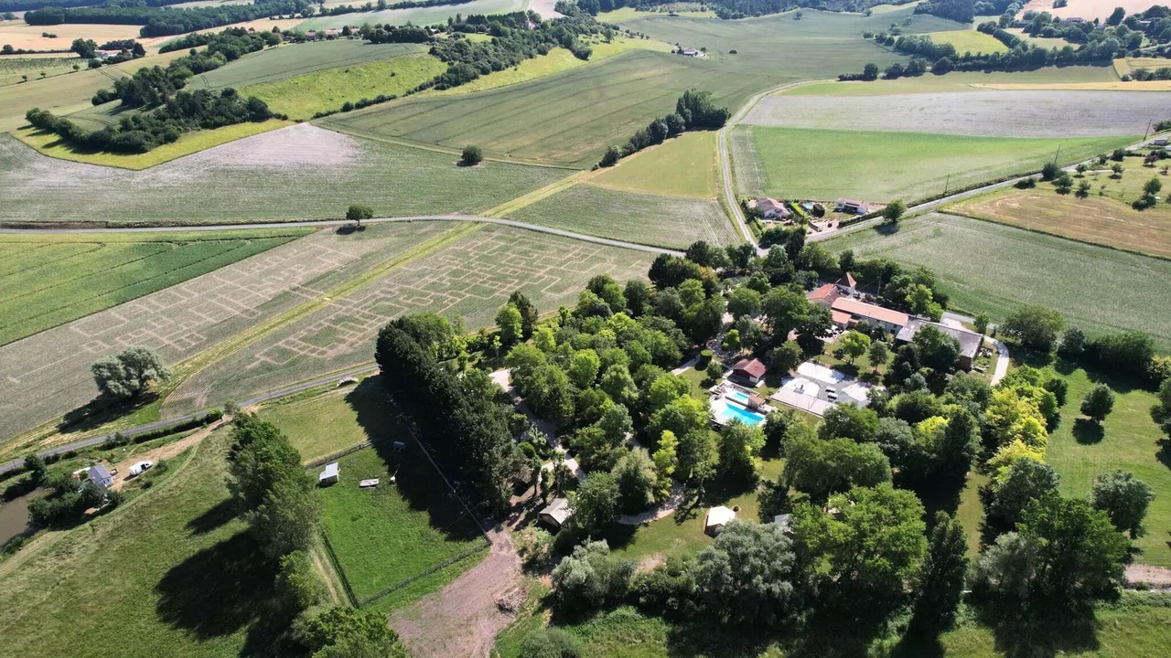 Photo of Outdoor in Vendoire