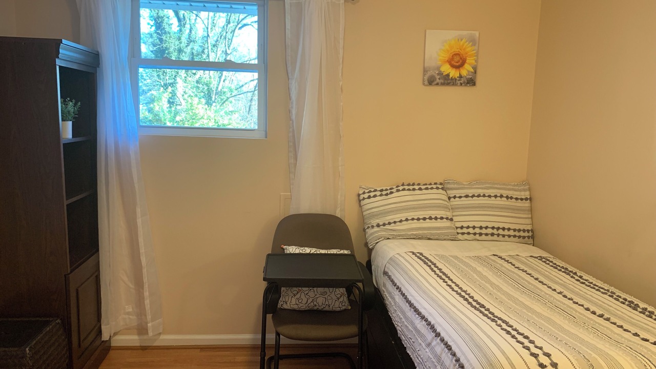 Photo of Bedroom in Calverton