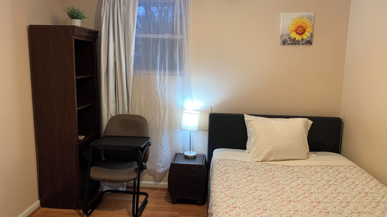 Photo of Bedroom in Calverton