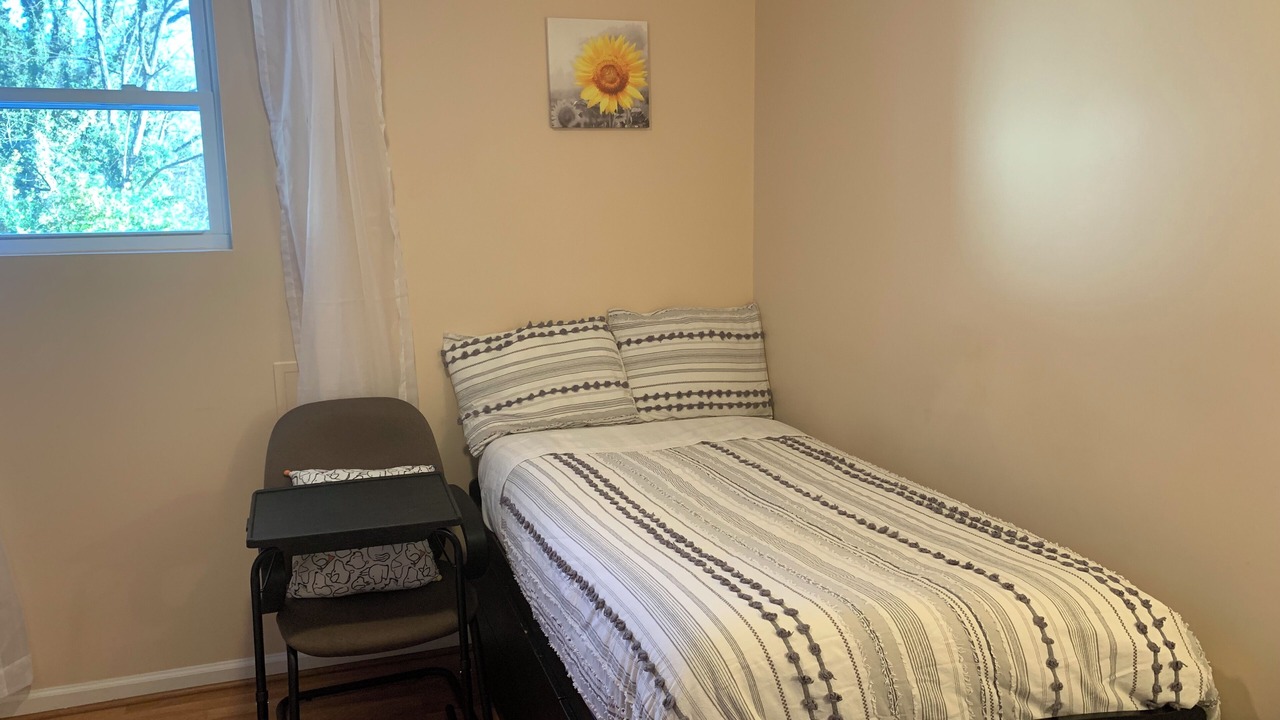 Photo of Bedroom in Calverton