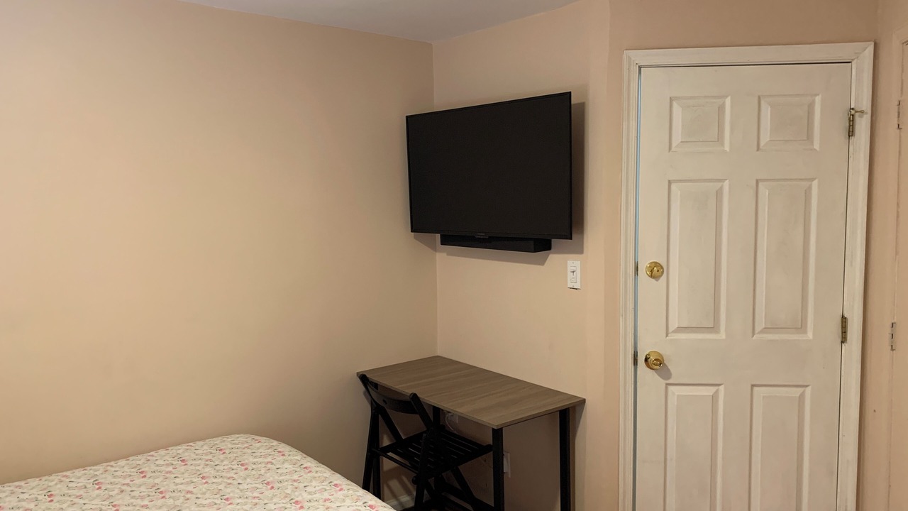 Photo of Bedroom in Calverton