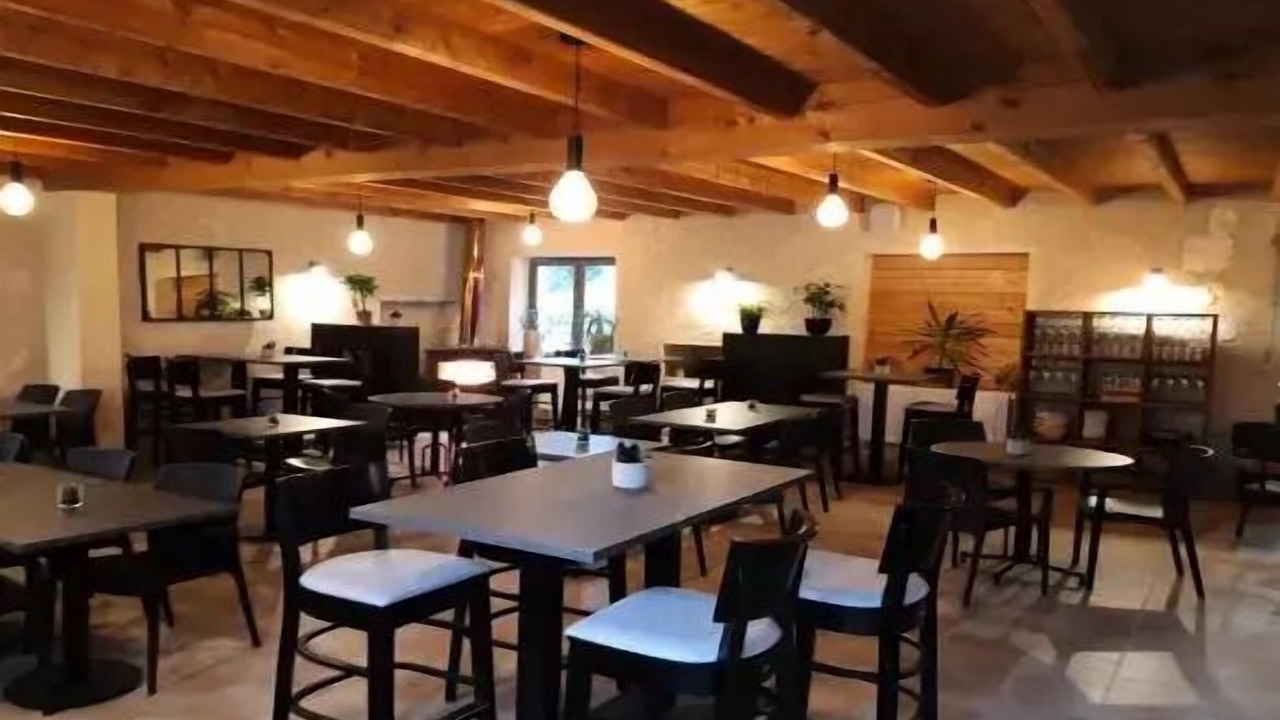 Photo of Others in Vendoire