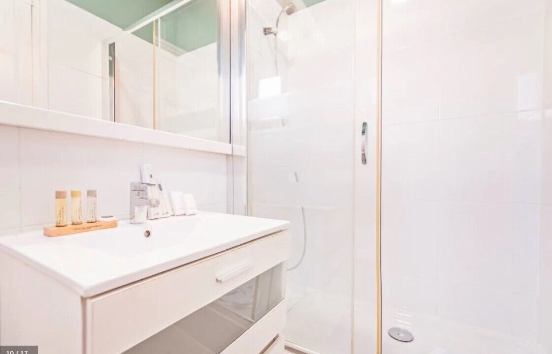 Photo of Bathroom in La Nova Esquerra de l'Eixample