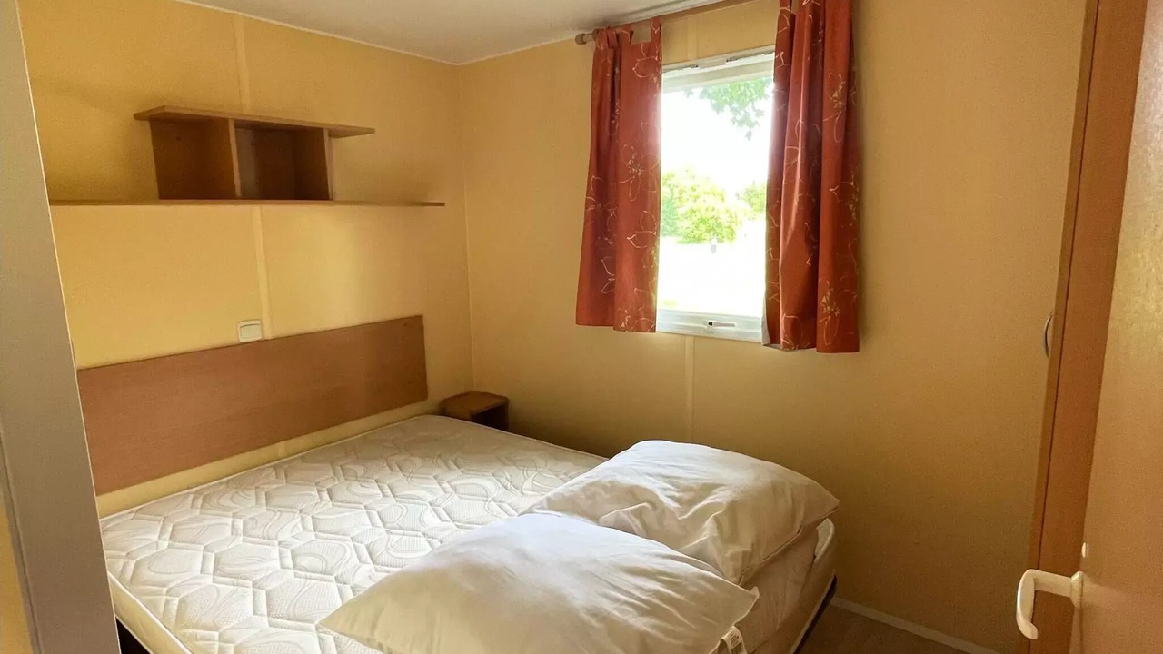 Photo of Bedroom in Pont-sur-Yonne