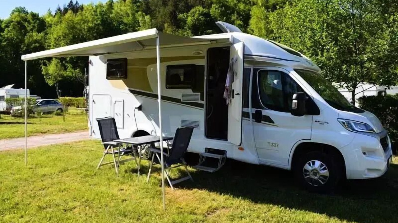 Photo of Outdoor in Pont-sur-Yonne